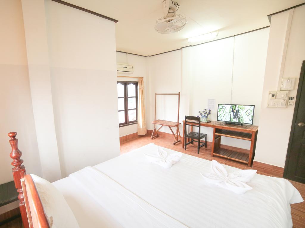 เมเล เกสต์เฮ้าส์ Hotel วังเวียง ภายนอก รูปภาพ