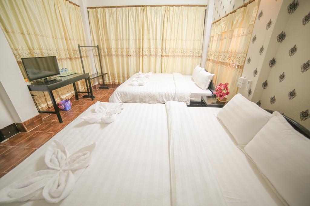 เมเล เกสต์เฮ้าส์ Hotel วังเวียง ภายนอก รูปภาพ