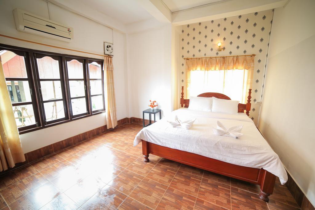 เมเล เกสต์เฮ้าส์ Hotel วังเวียง ภายนอก รูปภาพ