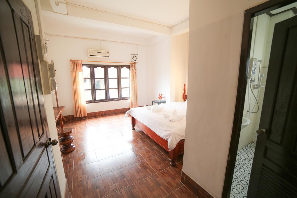 เมเล เกสต์เฮ้าส์ Hotel วังเวียง ภายนอก รูปภาพ