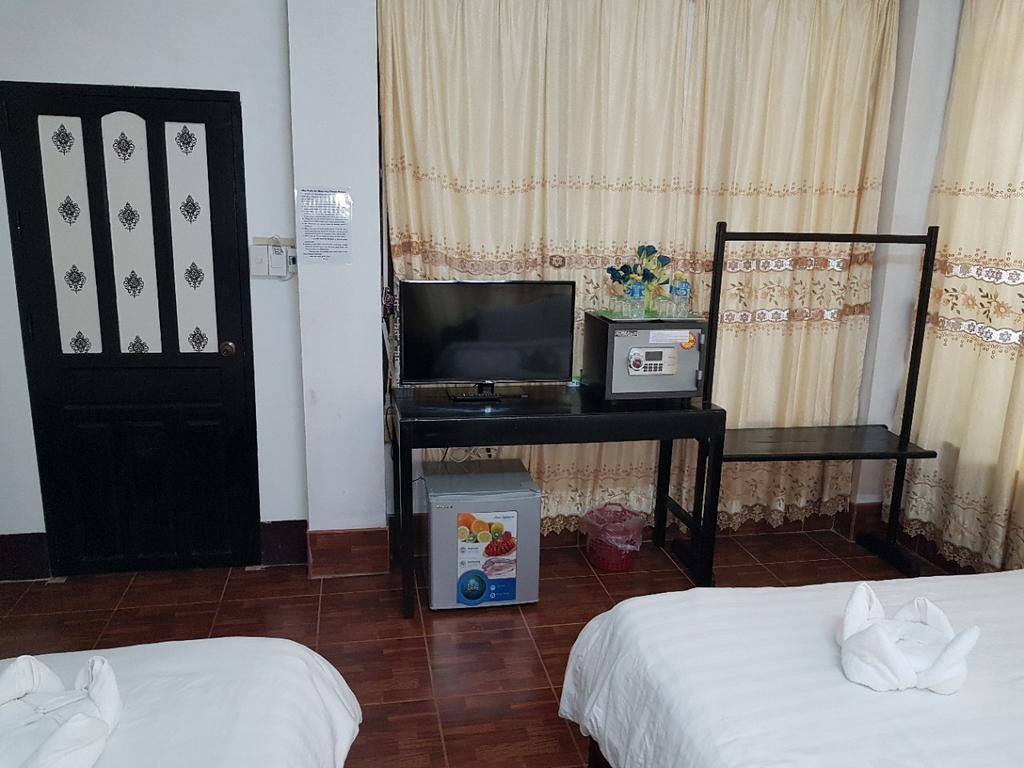 เมเล เกสต์เฮ้าส์ Hotel วังเวียง ภายนอก รูปภาพ