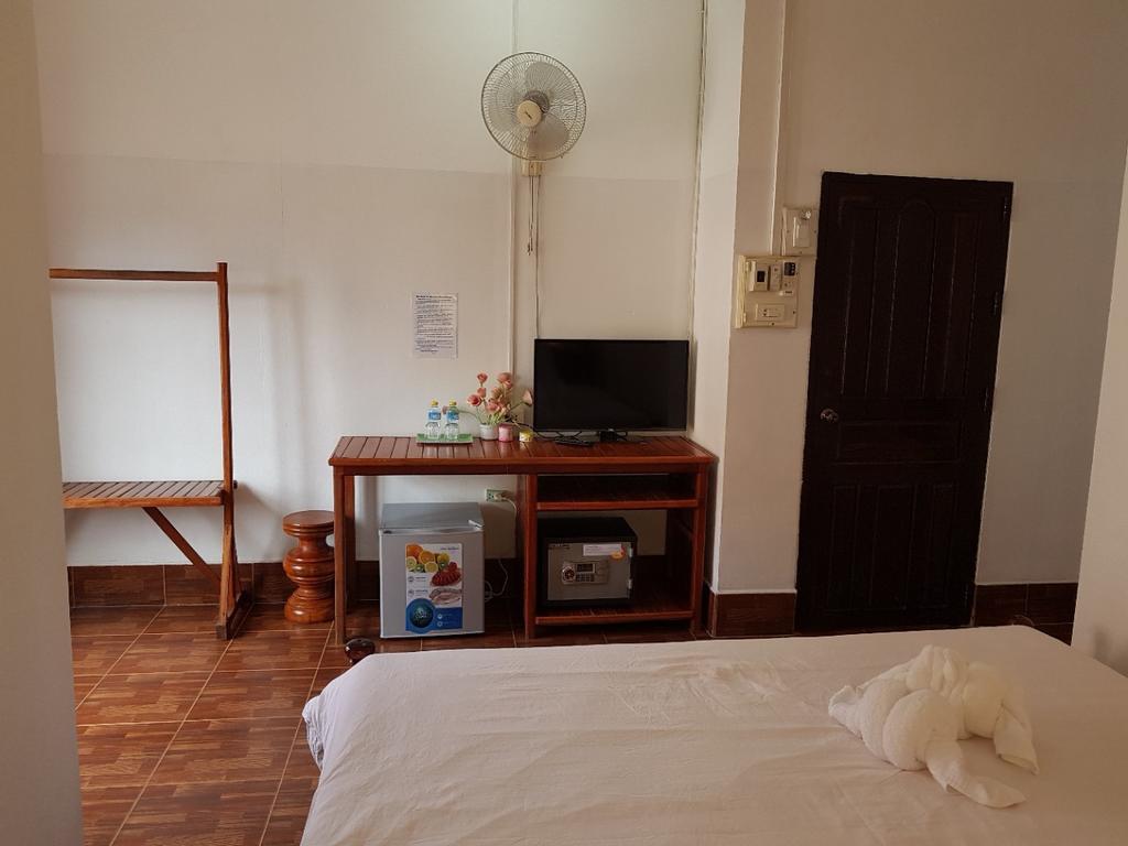 เมเล เกสต์เฮ้าส์ Hotel วังเวียง ภายนอก รูปภาพ